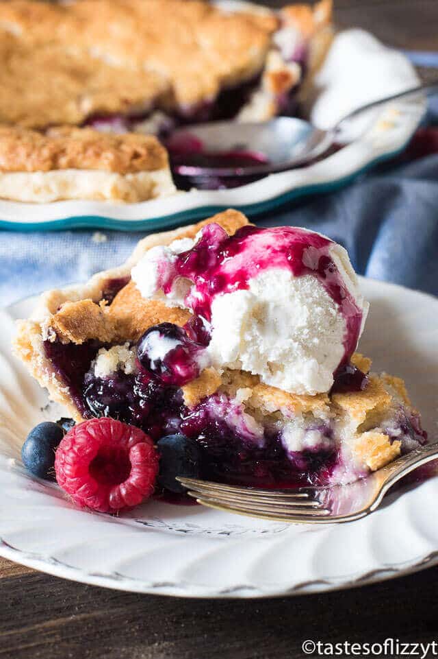 mixed-berry-cobbler-pie-12