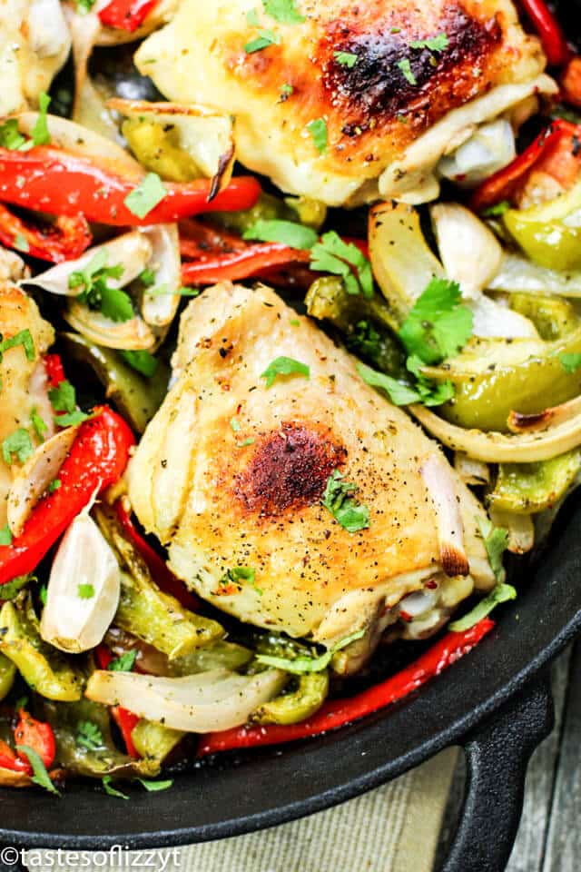 Italian Chicken Skillet is one of our favorite chicken skillet recipes. Chicken thighs with an Italian dressing marinade, oven-baked to juicy perfection. #skilletmeals #chickenrecipes #Italianchicken perfectly seared chicken thighs