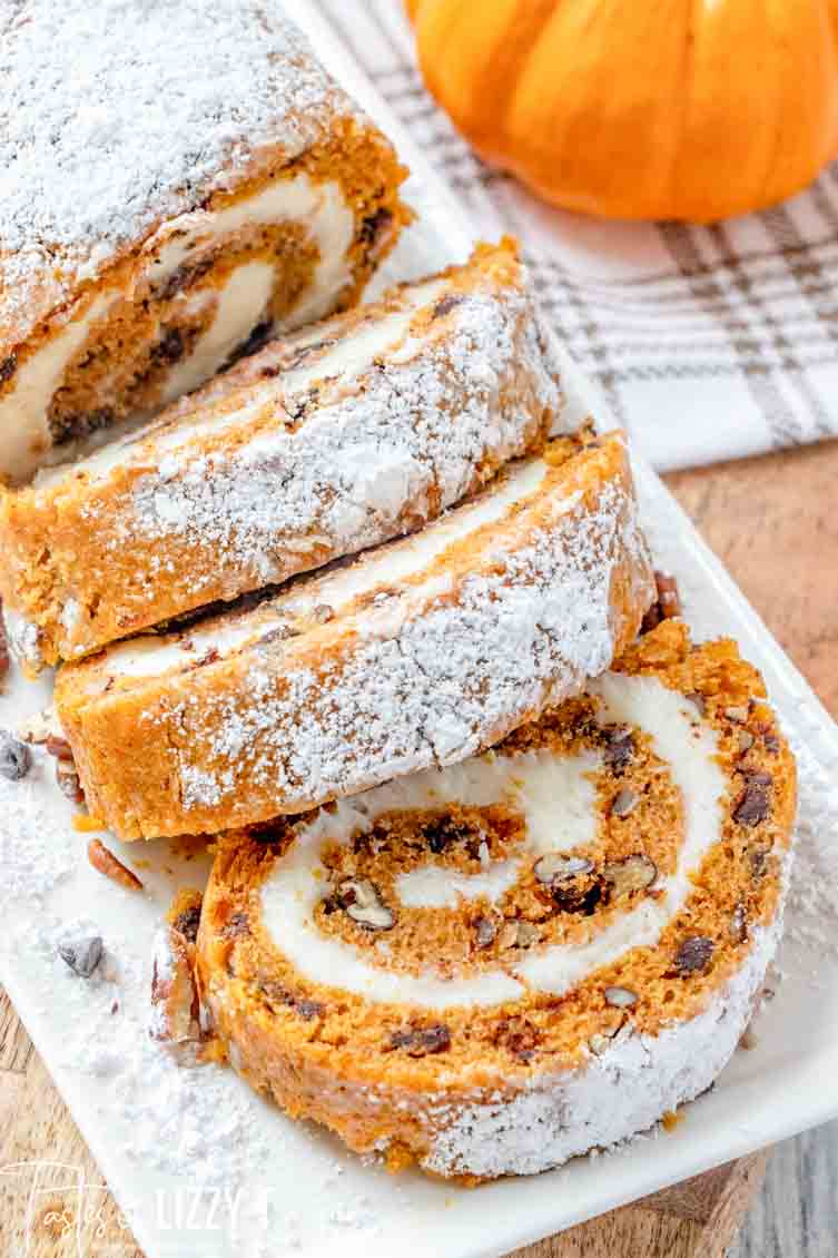 slices of pumpkin roll