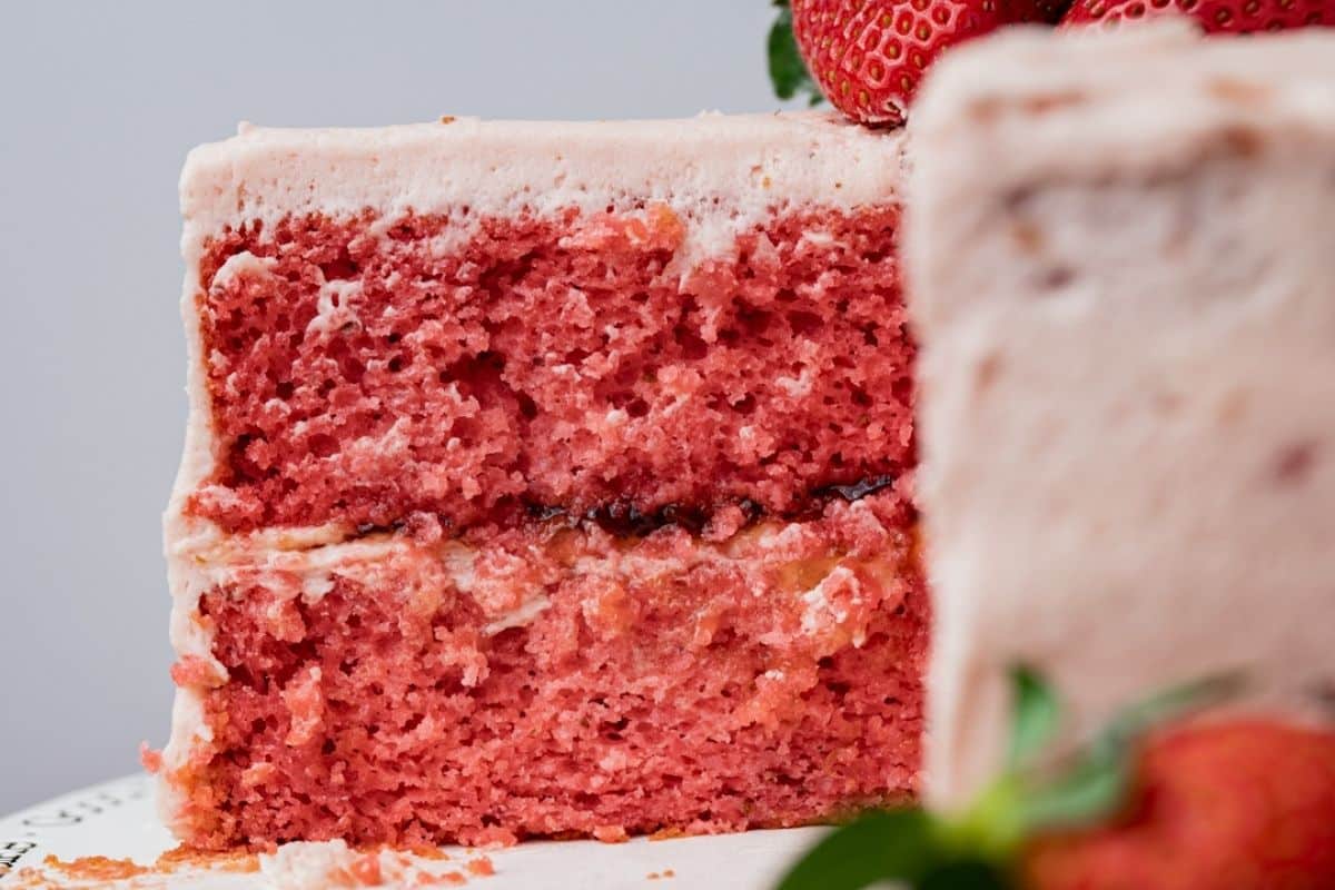 easy strawberry cake recipe