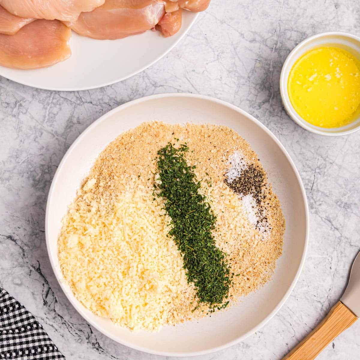 dry ingredients for chicken breading in a bowl