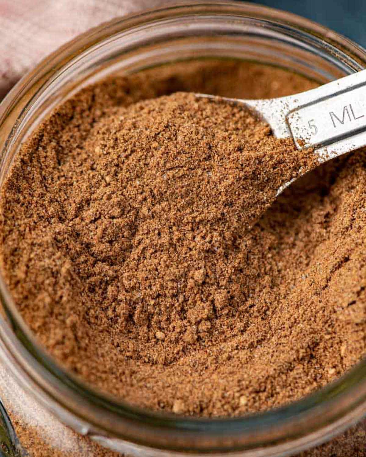 chai spice mix in a glass bowl