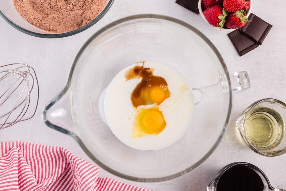 wet ingredients for cake in a bowl