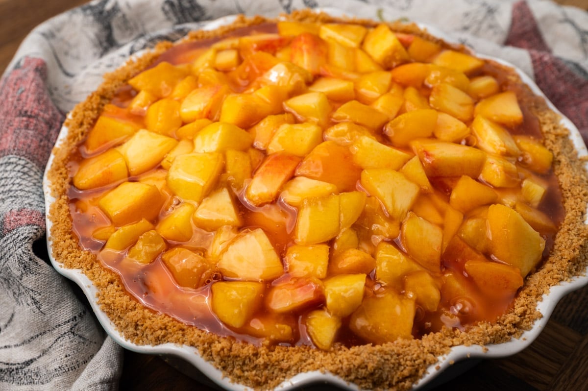 peach jello pie in a graham cracker crust